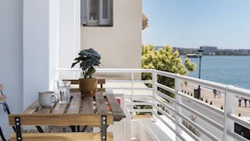 Apartment, 2 Bedrooms, Balcony, Sea View | Balcony