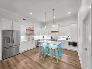 Fridge, microwave, dishwasher, coffee/tea maker