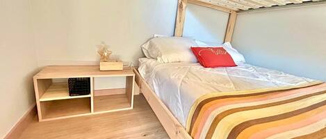 3 bedrooms, WiFi, bed sheets