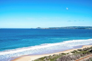 On the beach - 7 Boomer Drive, Port Elliot (Port Elliot)