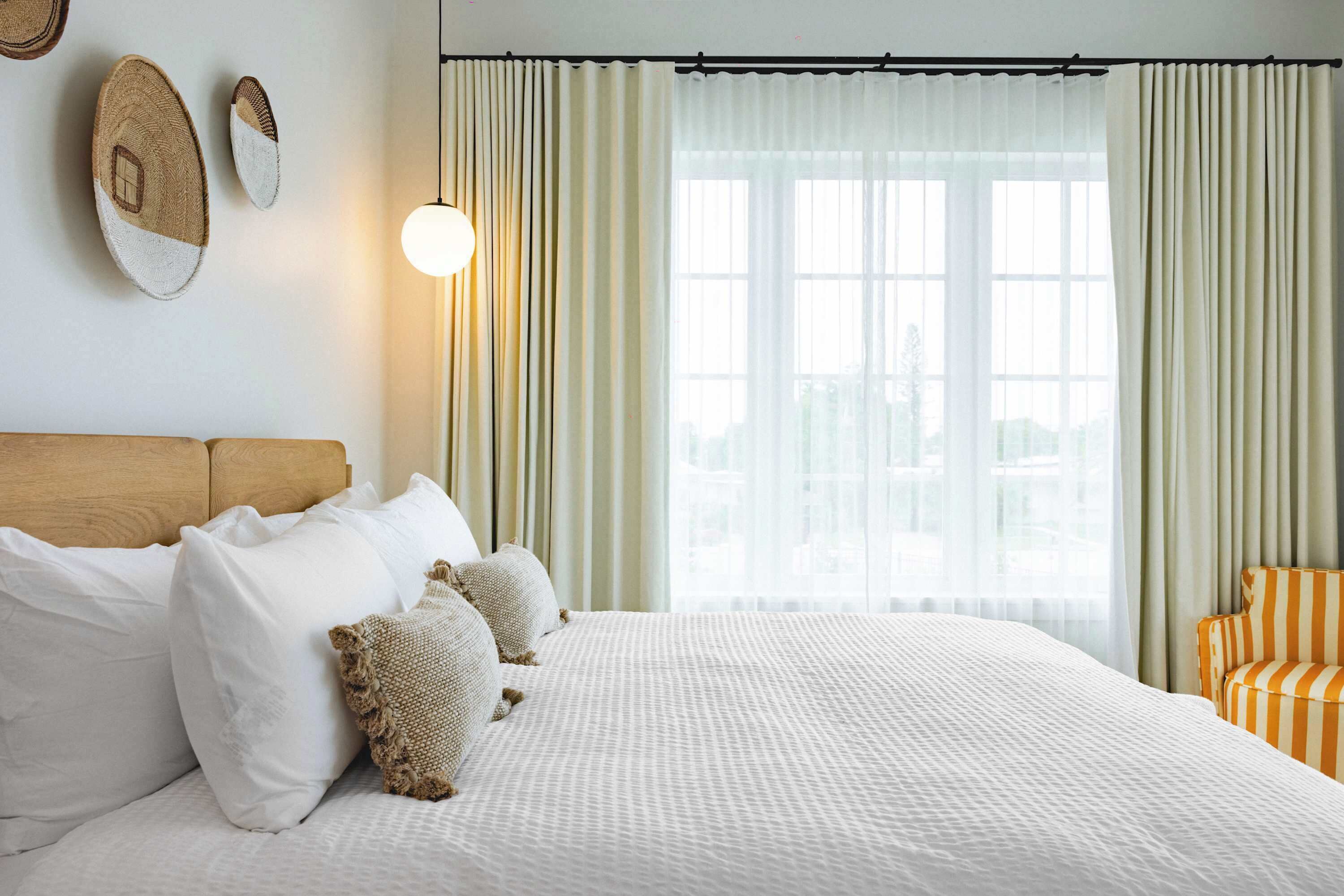6 slaapkamers, een strijkplank/strijkijzer, wifi, beddengoed