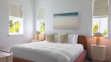 8 slaapkamers, een strijkplank/strijkijzer, wifi, beddengoed