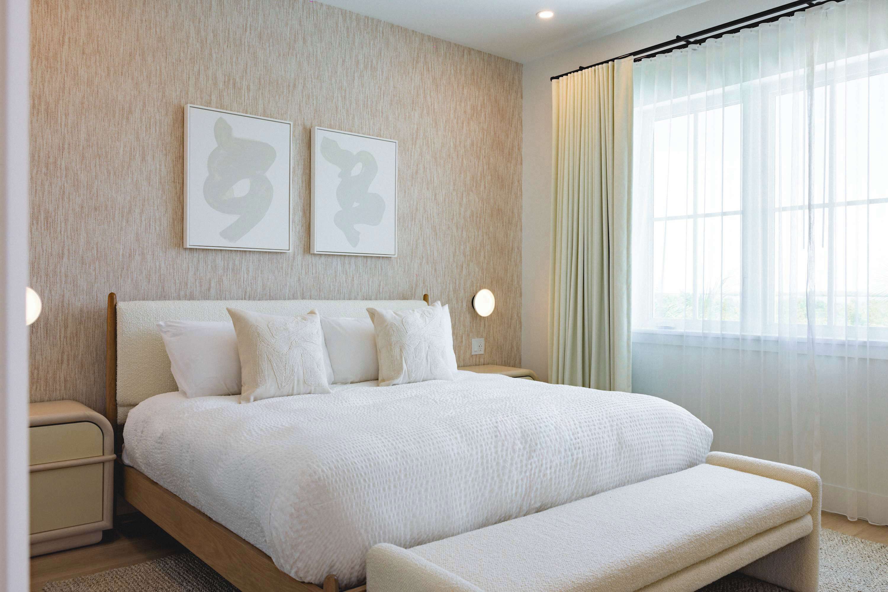 8 bedrooms, iron/ironing board, WiFi, bed sheets