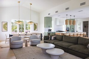 TV, stereo, offices
