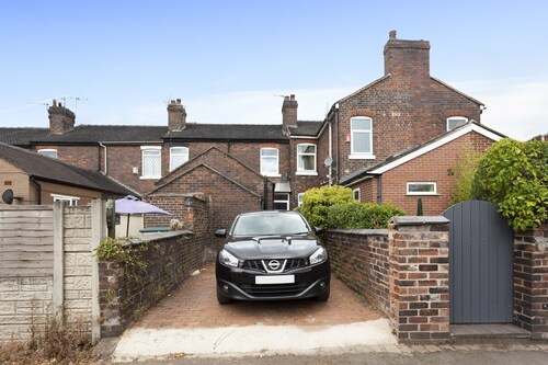 💼 Basford House | 3BR, 2BA Home with WiFi & Smart TVs | Sleeps 5