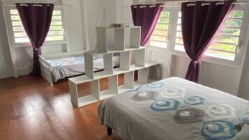 2 bedrooms, iron/ironing board, internet, bed sheets