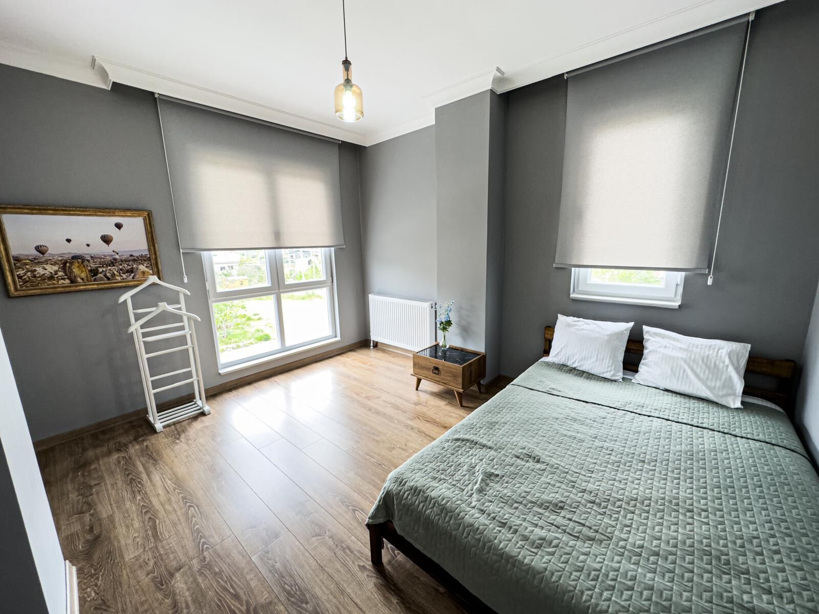 3 bedrooms, in-room safe, desk, iron/ironing board