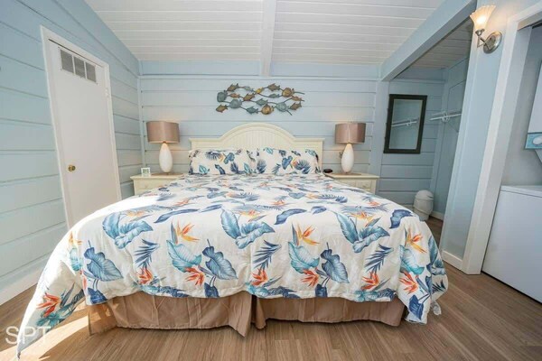 Lil Caribbean Vibes 2 Bedroom Home - South Padre Island, TX