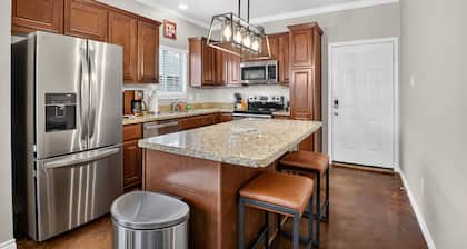 Game Day Getaway Near Texas A&m 4 Bedroom Home