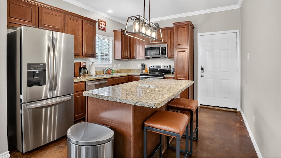 Game Day Getaway Near Texas A&m 4 Bedroom Home