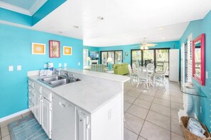 Condo, 2 habitaciones | Interior