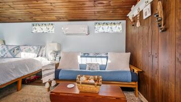 Cabin, 1 Bedroom | Interior