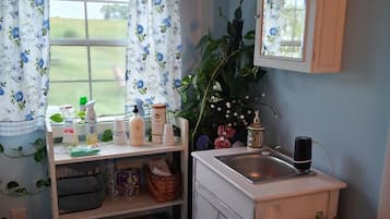 Cabin, 1 Bedroom | Interior