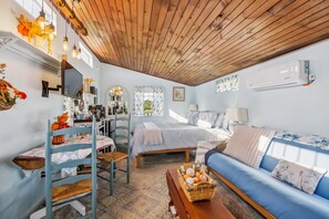 Cabin, 1 Bedroom | 1 bedroom, laptop workspace, free WiFi