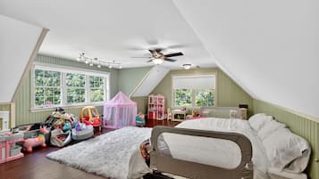 House, 5 Bedrooms | 5 bedrooms, cots/infant beds, free WiFi