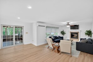 Casa, 5 quartos | Área de estar | Smart TV, serviços de streaming