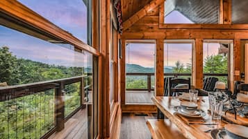 Cabin, 2 Bedrooms | Dining