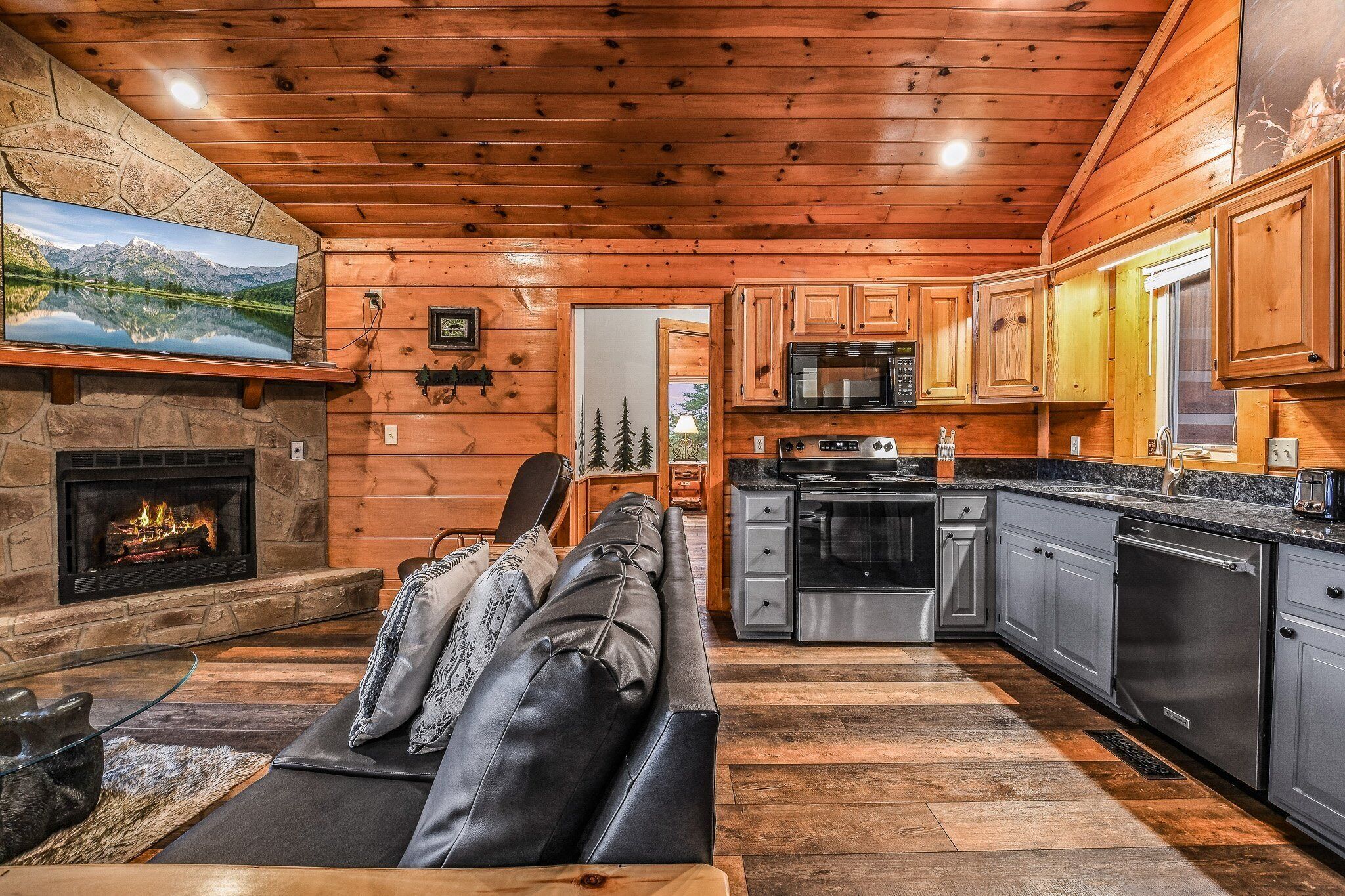 Cabin, 2 Bedrooms | Interior