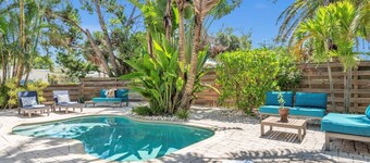 Hammock In The Sun 3 Bedroom Home