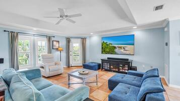 House, 3 Bedrooms | Living area