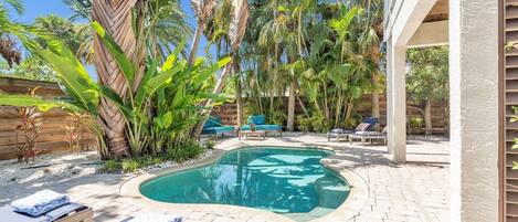 House, 3 Bedrooms | Pool