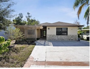 House, 3 Bedrooms | Exterior