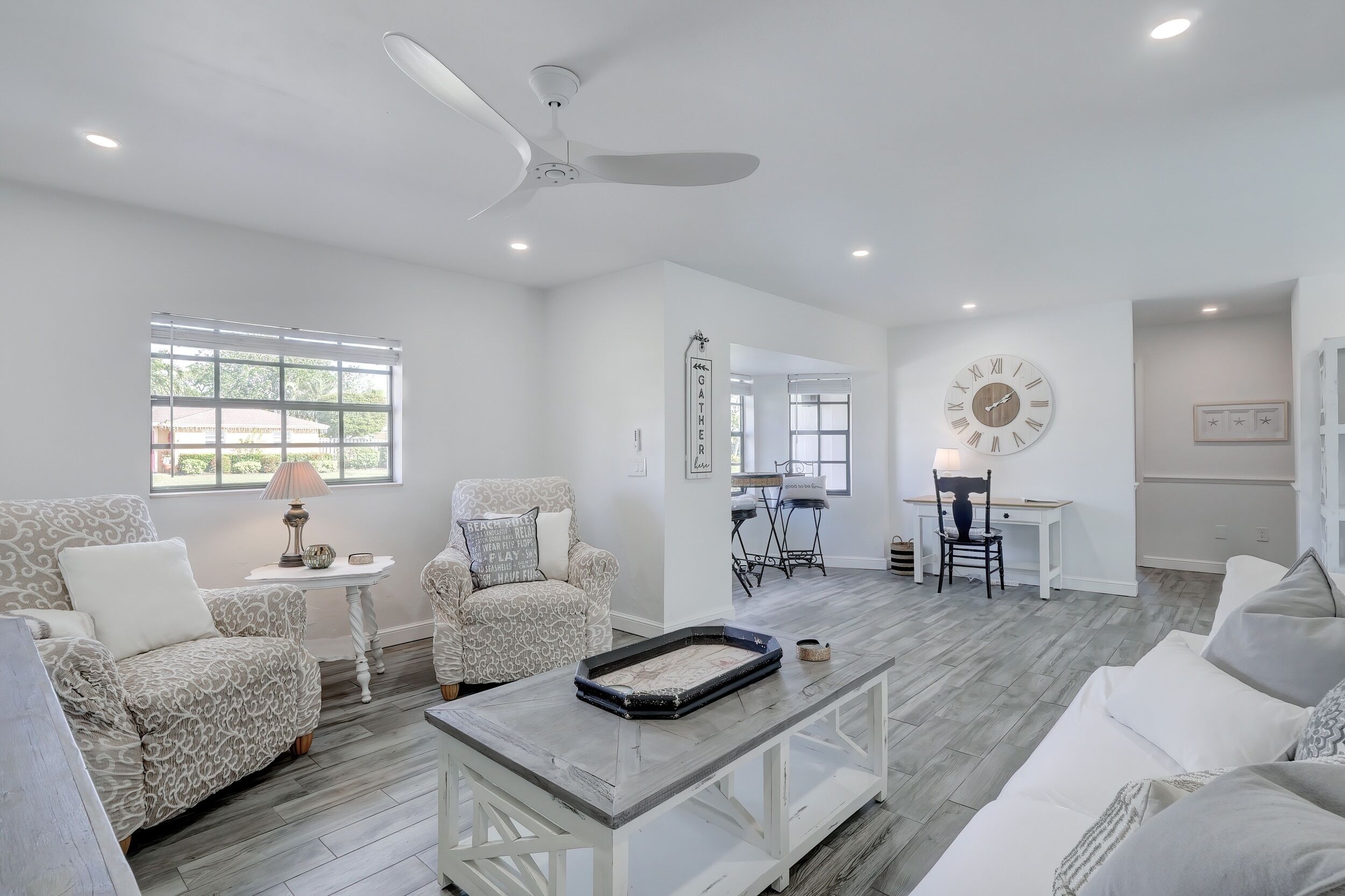 獨棟房屋, 3 間臥室 | 起居區 | 智慧型電視