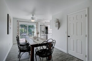 House, 3 Bedrooms | Dining