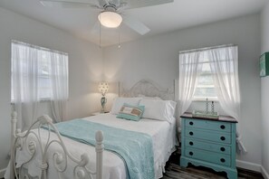 House, 3 Bedrooms | 3 bedrooms, laptop workspace, iron/ironing board, free WiFi