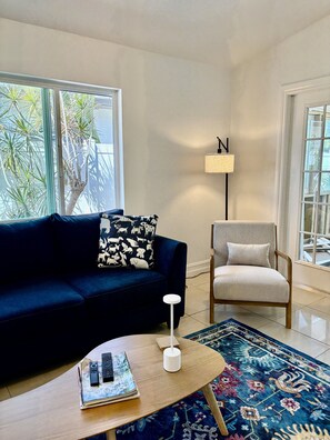 ハウス 3 ベッドルーム | リビング エリア | スマートテレビ