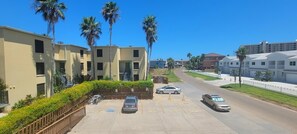 Condo, 2 Bedrooms | Property grounds