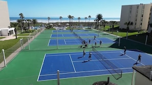 Condo, 2 Bedrooms | Sport court