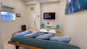 House, 4 Bedrooms | Interior