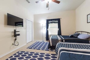 Condo, 2 habitaciones | 2 habitaciones, tabla de planchar con plancha y wifi gratis 