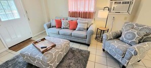 Apartment, 3 Schlafzimmer | Wohnbereich