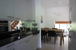 Microwave, stovetop, dishwasher, toaster