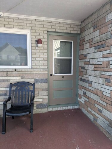 South of the Border VT Room 9