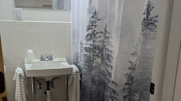 Hair dryer, towels