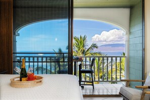 Iron/ironing board, WiFi, bed sheets - Lahaina Shores Oceanfront Studio 617 (lahaina)