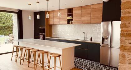 Family home on the Emerald Coast!