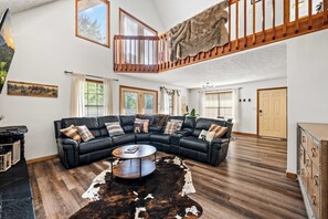 TV, fireplace, offices