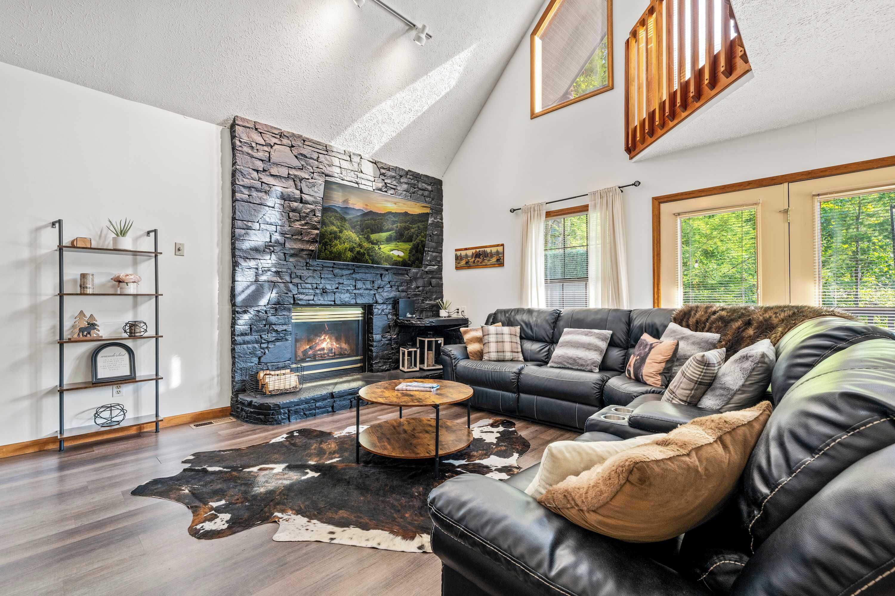 TV, fireplace, offices