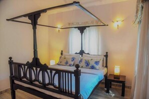 3 bedrooms, internet, bed sheets