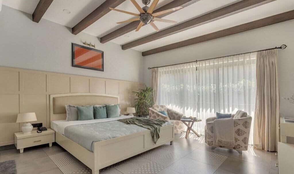 2 bedrooms, internet, bed sheets