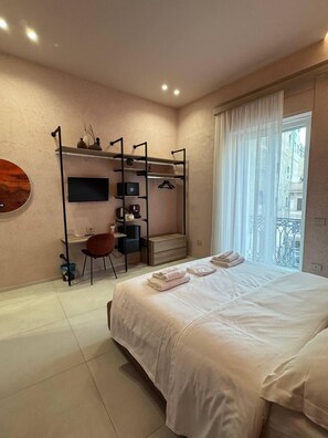 Superior Room, Balcony, City View | Pemandangan dari bilik