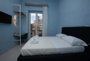 Deluxe kamer, balkon, uitzicht op de stad | Uitzicht vanuit de kamer