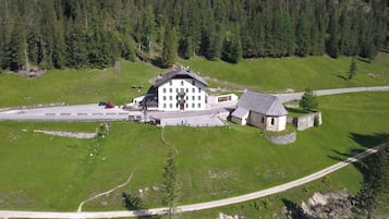 Esterni