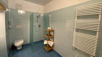 Deluxe Double Room, Mountain View | Bathroom | Shower, free toiletries, hair dryer, slippers