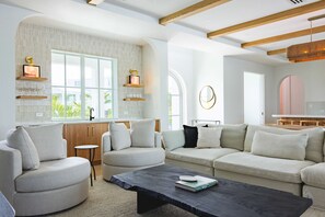 House | 8 bedrooms, Internet - The Fairhaven House at Solaire Lunara Bay (Key West)