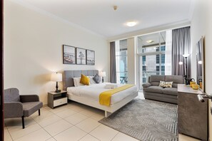 1 bedroom, in-room safe, iron/ironing board, free WiFi